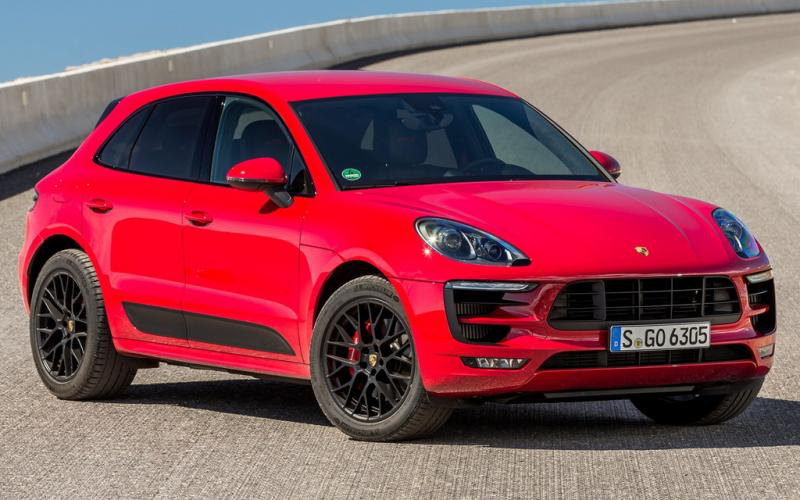 Comparison Porsche Macan GTS 2017 vs Porsche Cayenne 2017 SUV Drive